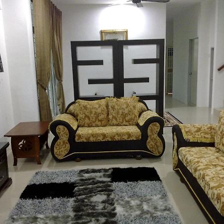 Casa D'Astana Homestay Sungai Petani For Muslim Only Екстер'єр фото