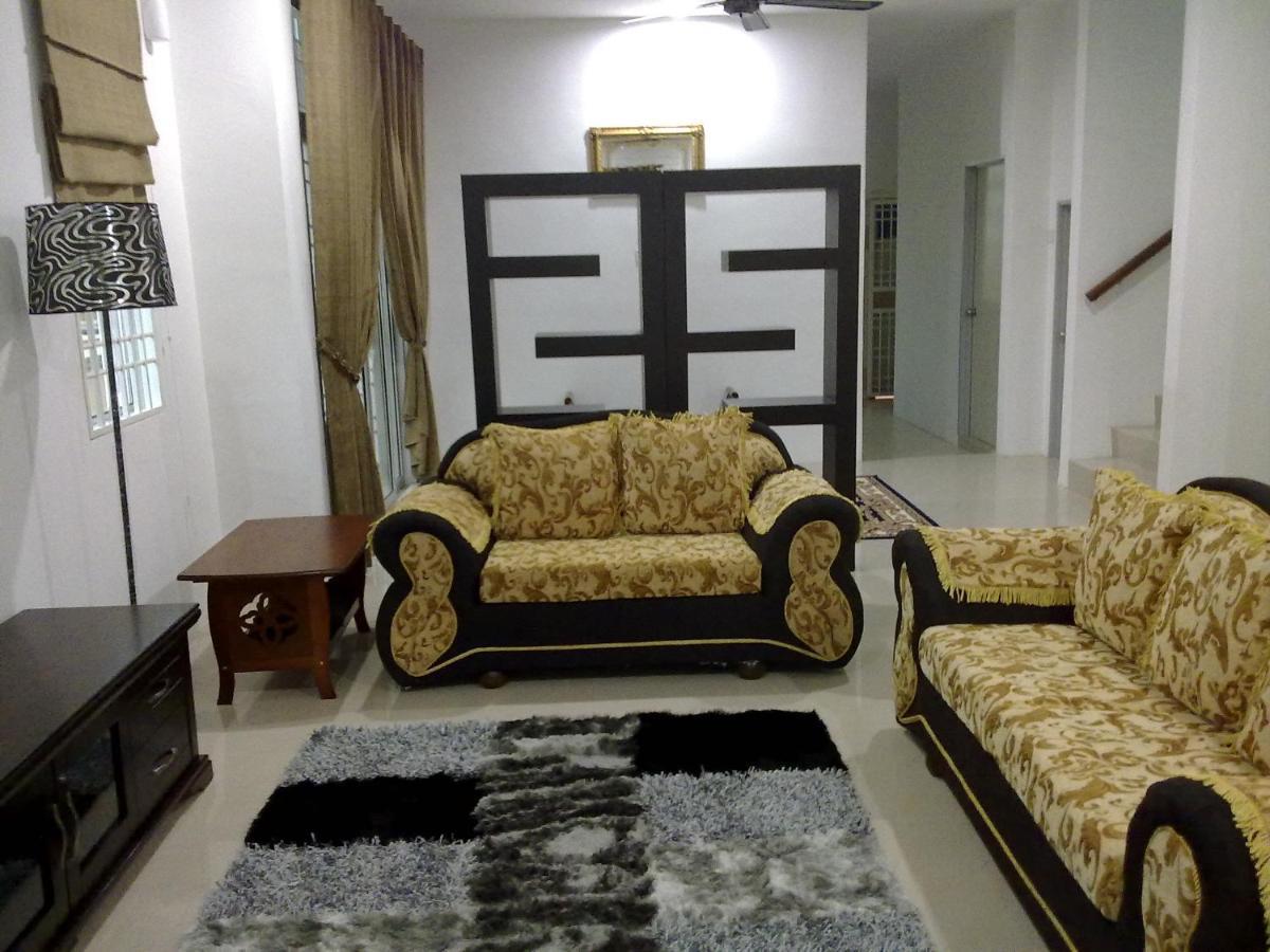 Casa D'Astana Homestay Sungai Petani For Muslim Only Екстер'єр фото