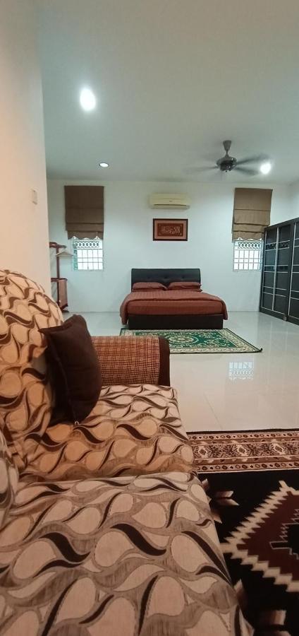 Casa D'Astana Homestay Sungai Petani For Muslim Only Екстер'єр фото